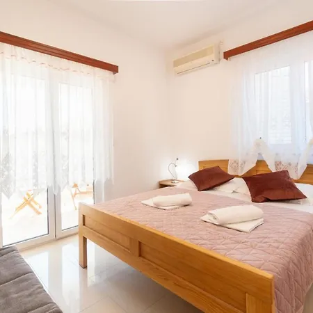 Blazevic Apartmán Pirovac