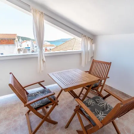 Apartment Blazevic *
