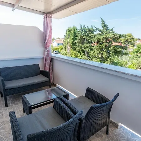 Blazevic Apartment Pirovac